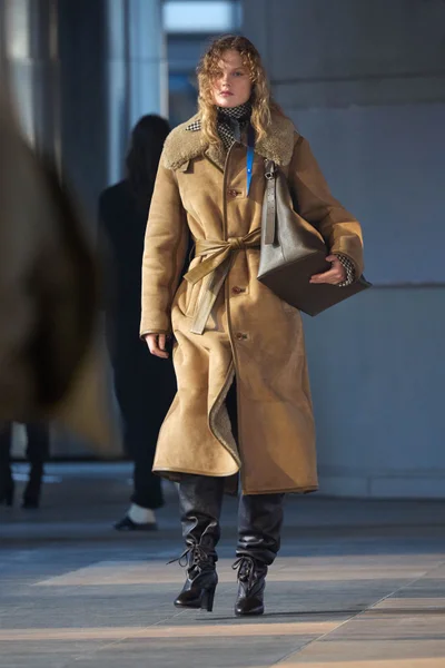 Look 26